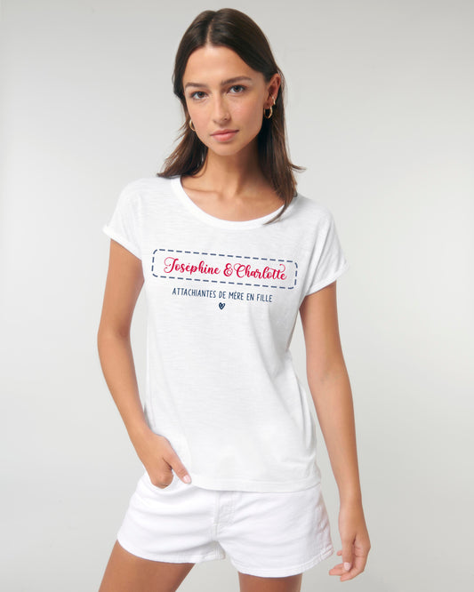 T-shirt Femme en coton bio prénoms personnalisables "Attachiantes de mères en fille"