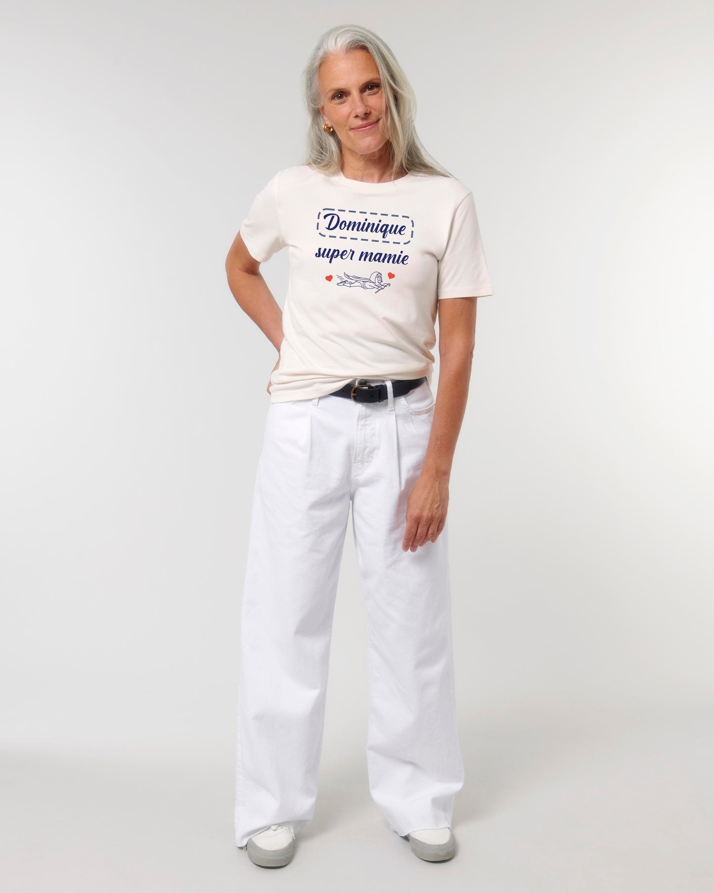 T-shirt Femme en coton bio prénom personnalisable "Dessin super mamie"